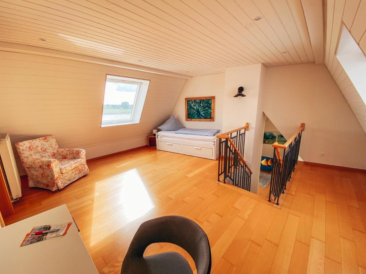 Rheinloft 3 - Grosse Giebelwohnung Mit Dachterrassen An Der Rheinpromenade Emmerich Exterior photo
